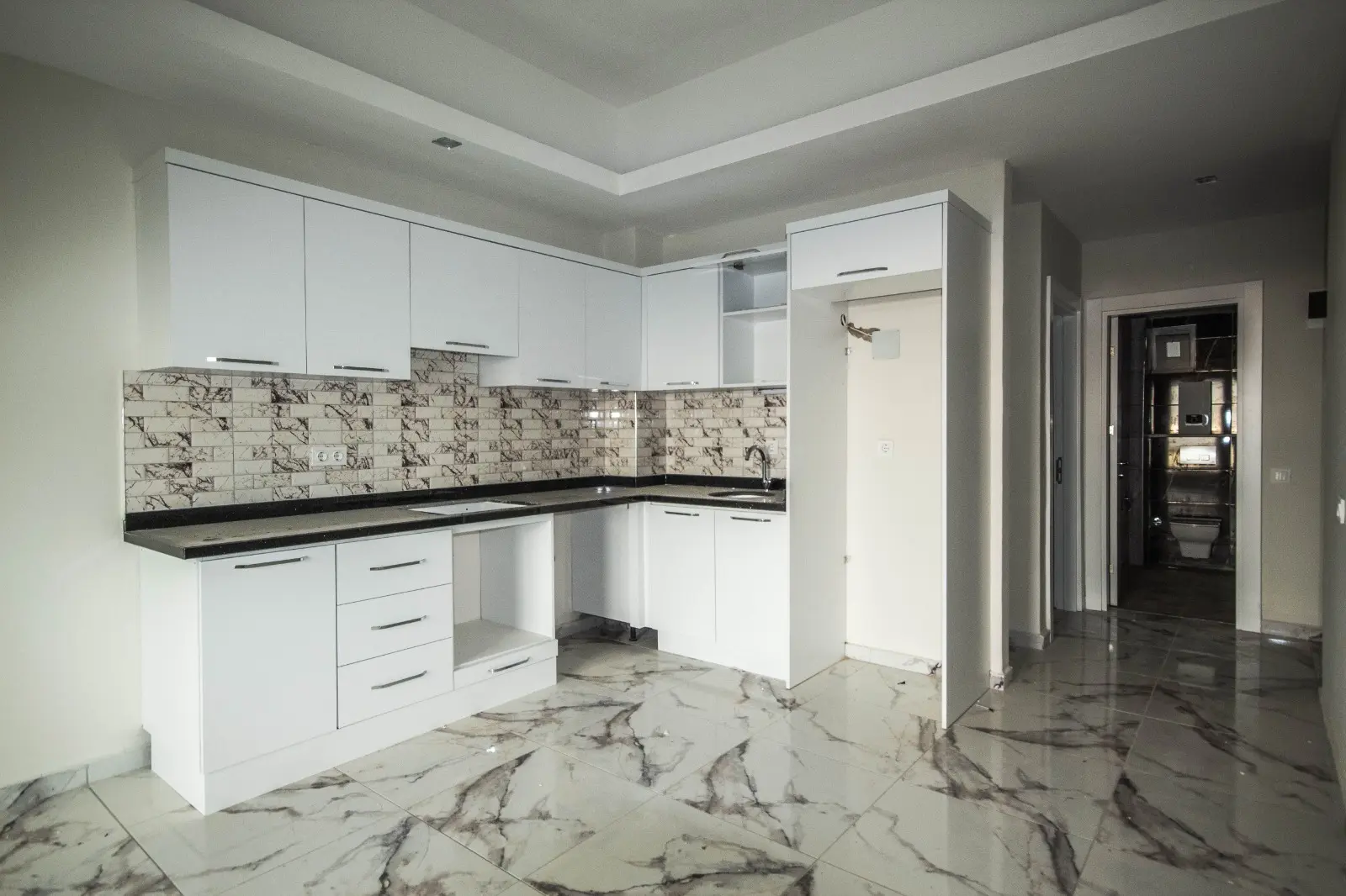 Fitted kitchen